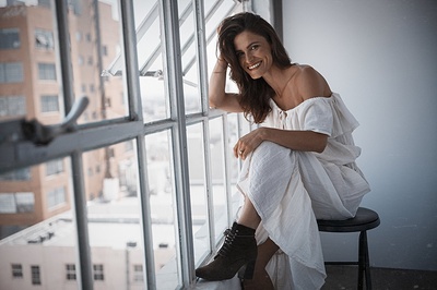 丽丽·博尔丹的写真