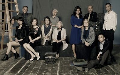 童自荣的写真-最左