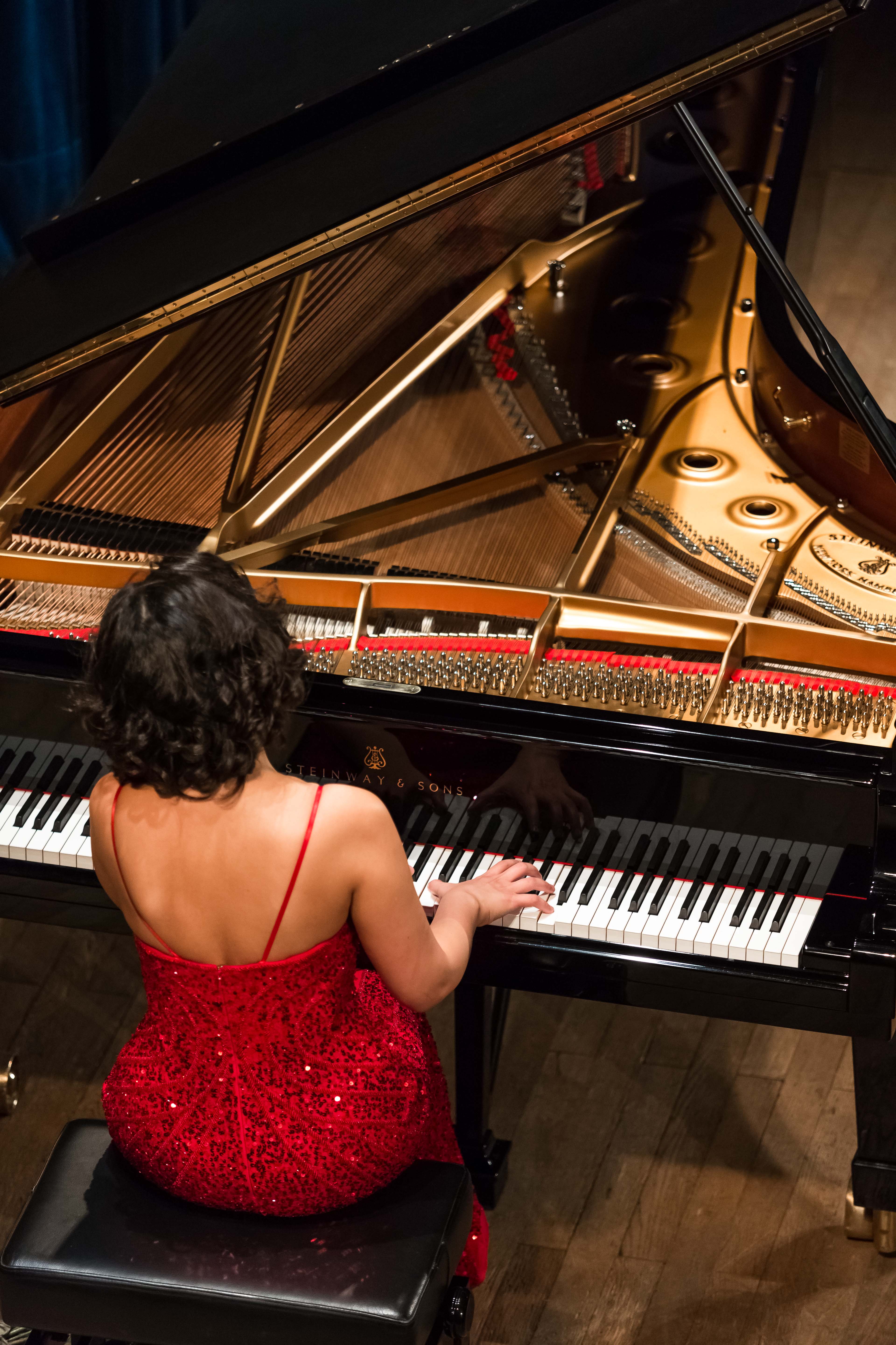 卡蒂雅·布尼亚季什维莉的写真