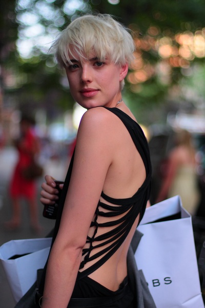 阿格妮丝·迪恩的写真