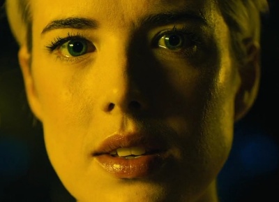 阿格妮丝·迪恩的写真-脱衣舞娘