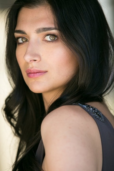 蒂芙尼·朗斯代尔的写真