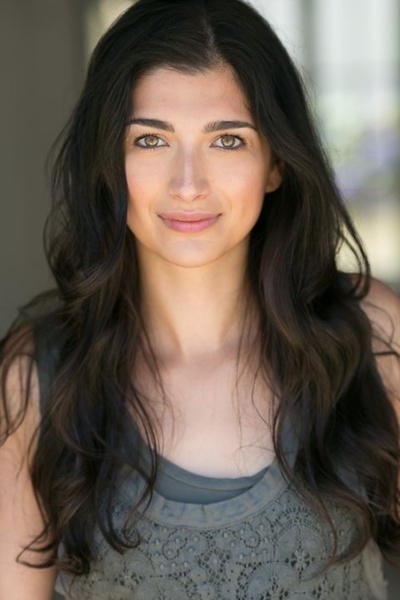 蒂芙尼·朗斯代尔的写真