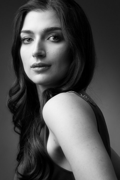 蒂芙尼·朗斯代尔的写真