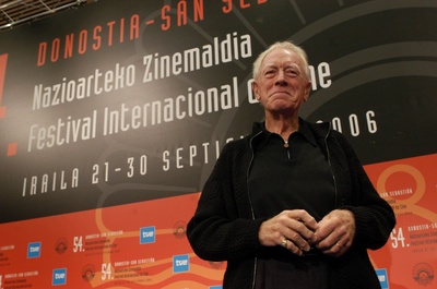 马克斯·冯·叙多夫的写真