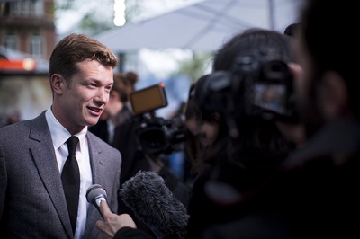 爱德华·斯皮伊尔斯的写真