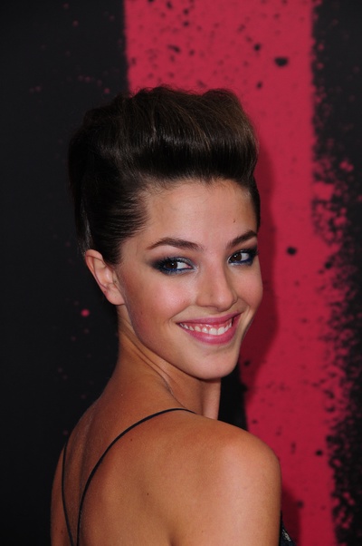 奥莉薇·瑟尔比的写真