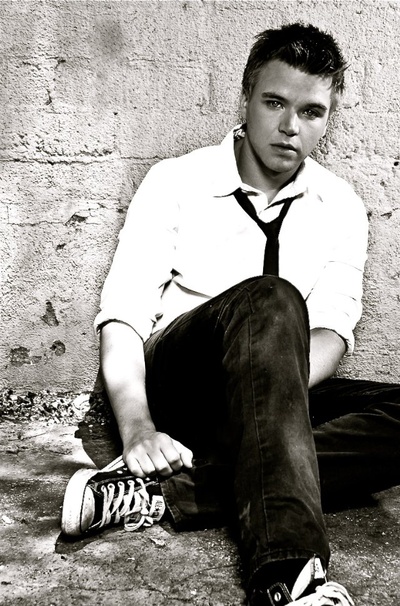 布莱特·达文的写真