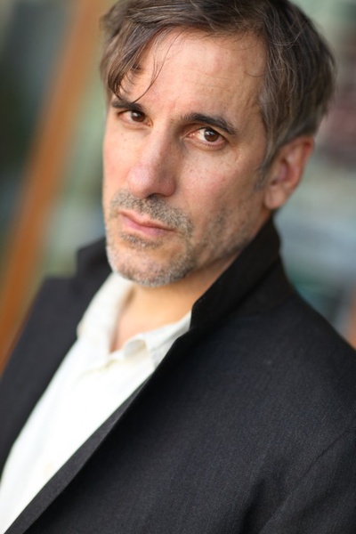 韦恩·佩雷的写真