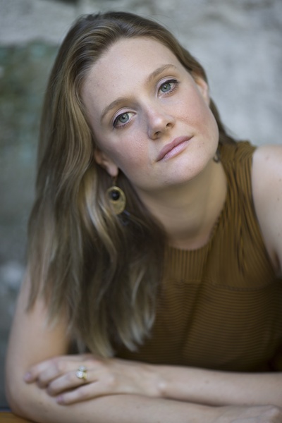 萝玛拉·嘉瑞的写真