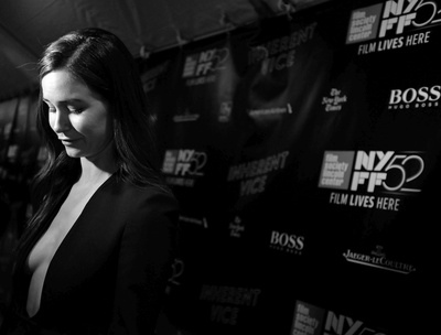 凯瑟琳·沃特斯顿的写真