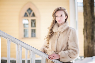 维多利亚·伦佐娃的写真