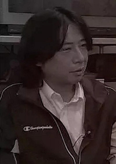 新房昭之的写真