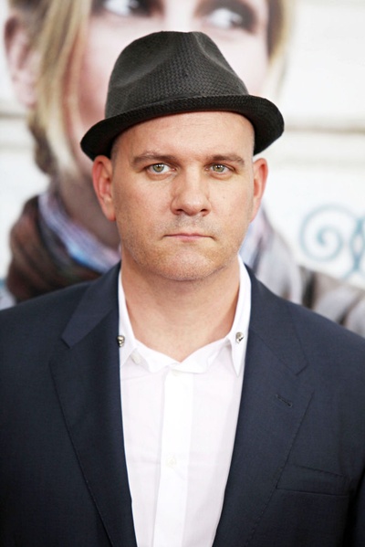 迈克·奥麦利的写真