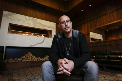 加文·欧康诺的写真