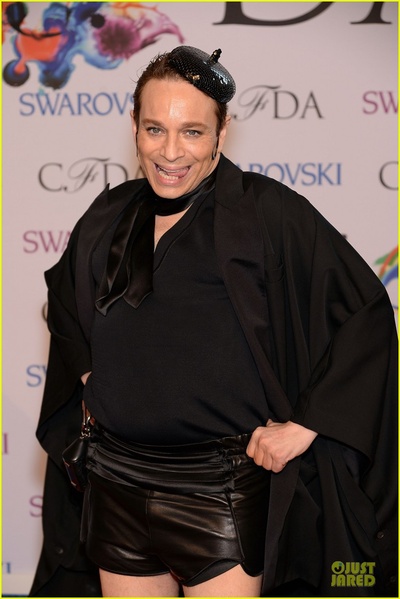 克里斯·卡坦的写真