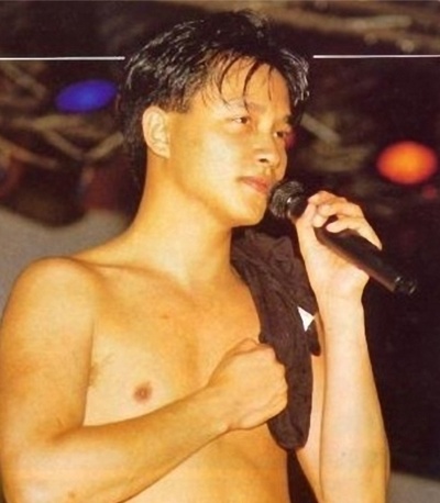 张国荣的写真-露点啦