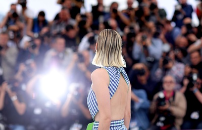 玛丽昂·歌迪亚的写真-Marion Cotillard - 'Ang...