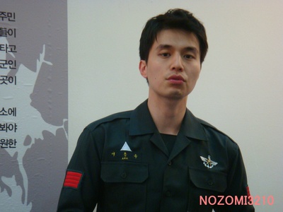 李栋旭的写真-当兵时期