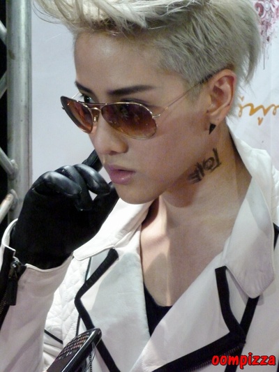 披拉·尼迪裴善官的写真