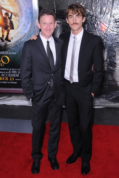 约翰·洛根的写真