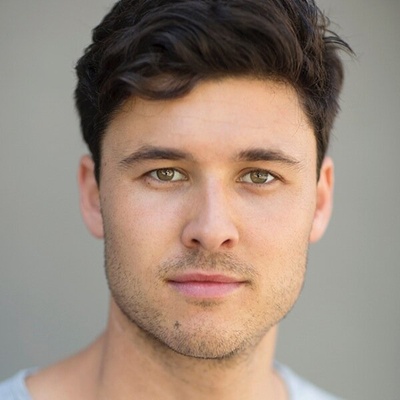 汤姆·霍布斯的写真-headshot