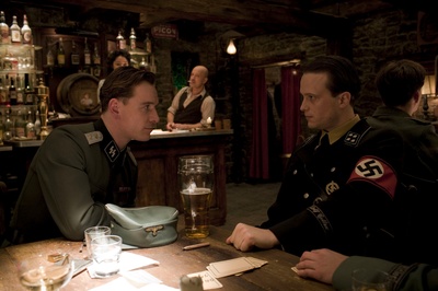 克里斯蒂安·贝克尔的写真-《无耻混蛋》打酱油老...