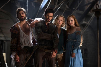 汤姆·莱利的写真