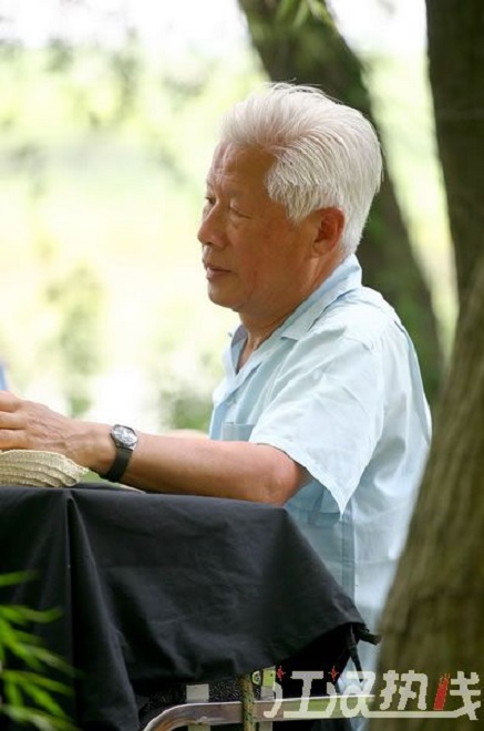 唐彦林的写真-2008年执导《沔州烽...