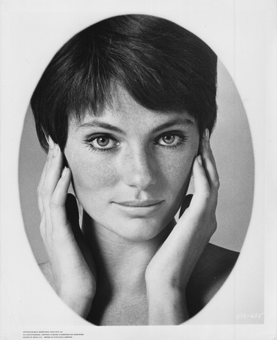 杰奎琳·比塞特的写真