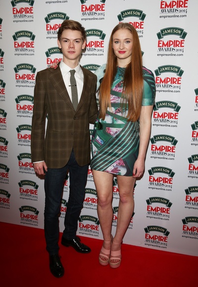 托马斯·布罗迪-桑斯特的写真