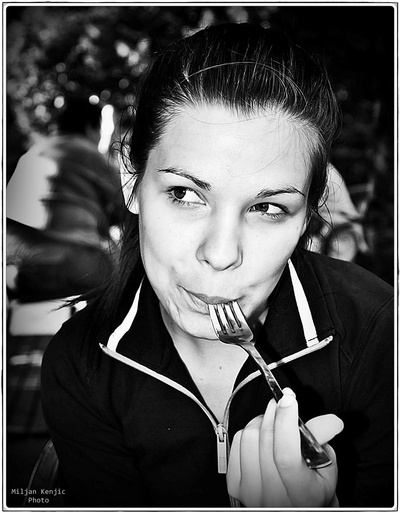 莉莉·泰勒的写真