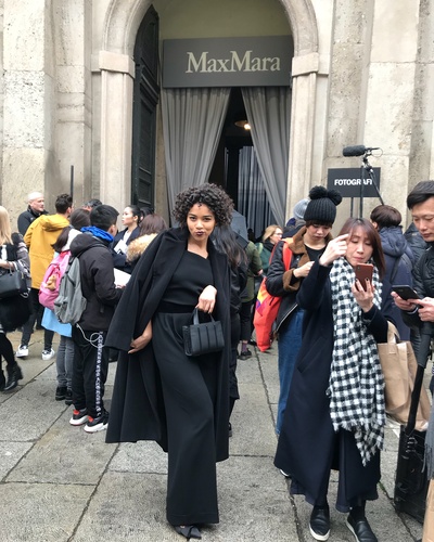 亚历山德拉·希普的写真