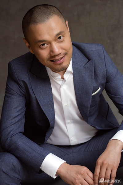 焦刚的写真-演技派焦刚曝写真坏魅...