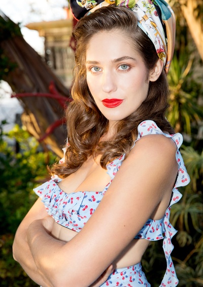 罗拉·科克的写真