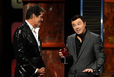 塞思·麦克法兰的写真-主持《The Comedy C...