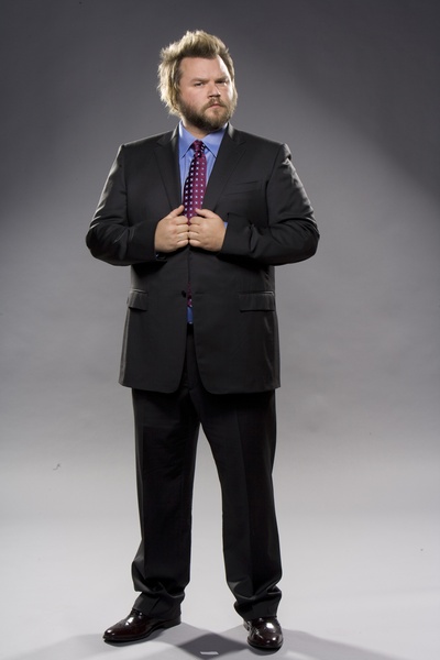 泰勒·莱伯恩的写真