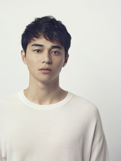 东出昌大的写真