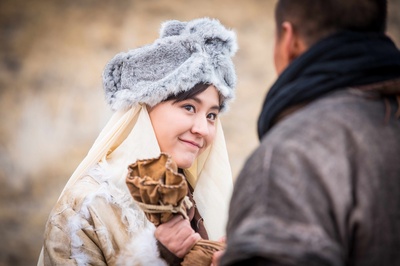 热依扎的写真-热依扎饰演金珠海