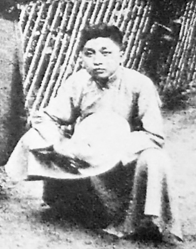 张光宇的写真-青年时期的张光宇，2...