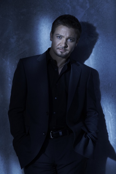 杰瑞米·雷纳的写真-via repimg