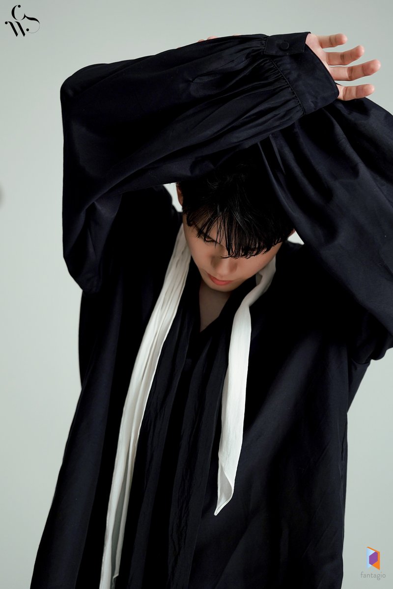 邕圣祐的写真-GQ 2021.1月号
