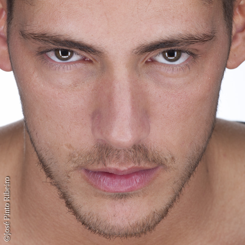 安格洛·罗德里格兹的写真