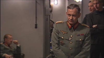 罗夫·凯尼斯的写真