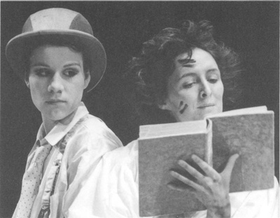 费奥纳·肖的写真-Juliet Stevenson as R...