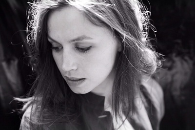 瑞贝卡·奈特的写真