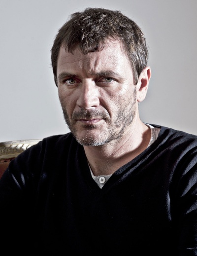 亚历克斯·布伦德穆尔的写真