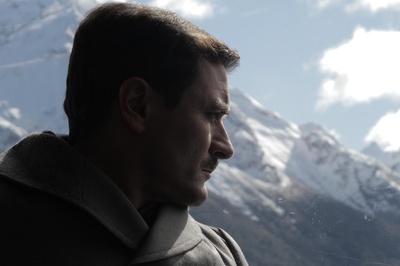 亚历克斯·布伦德穆尔的写真