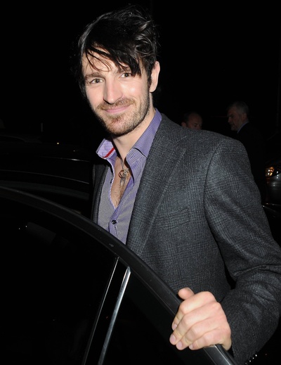 欧文·马肯的写真