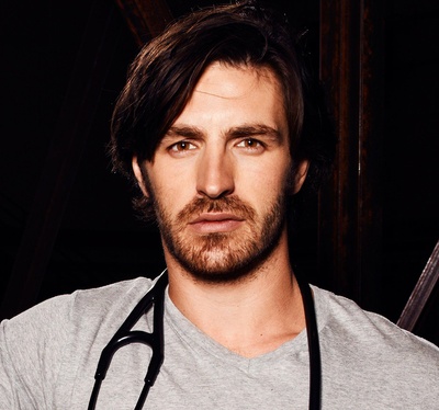 欧文·马肯的写真-可以做壁纸？